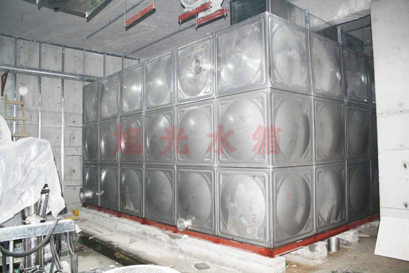 供应山东不锈钢水箱 供应山东不锈钢水箱厂家 规格齐全 价格优惠